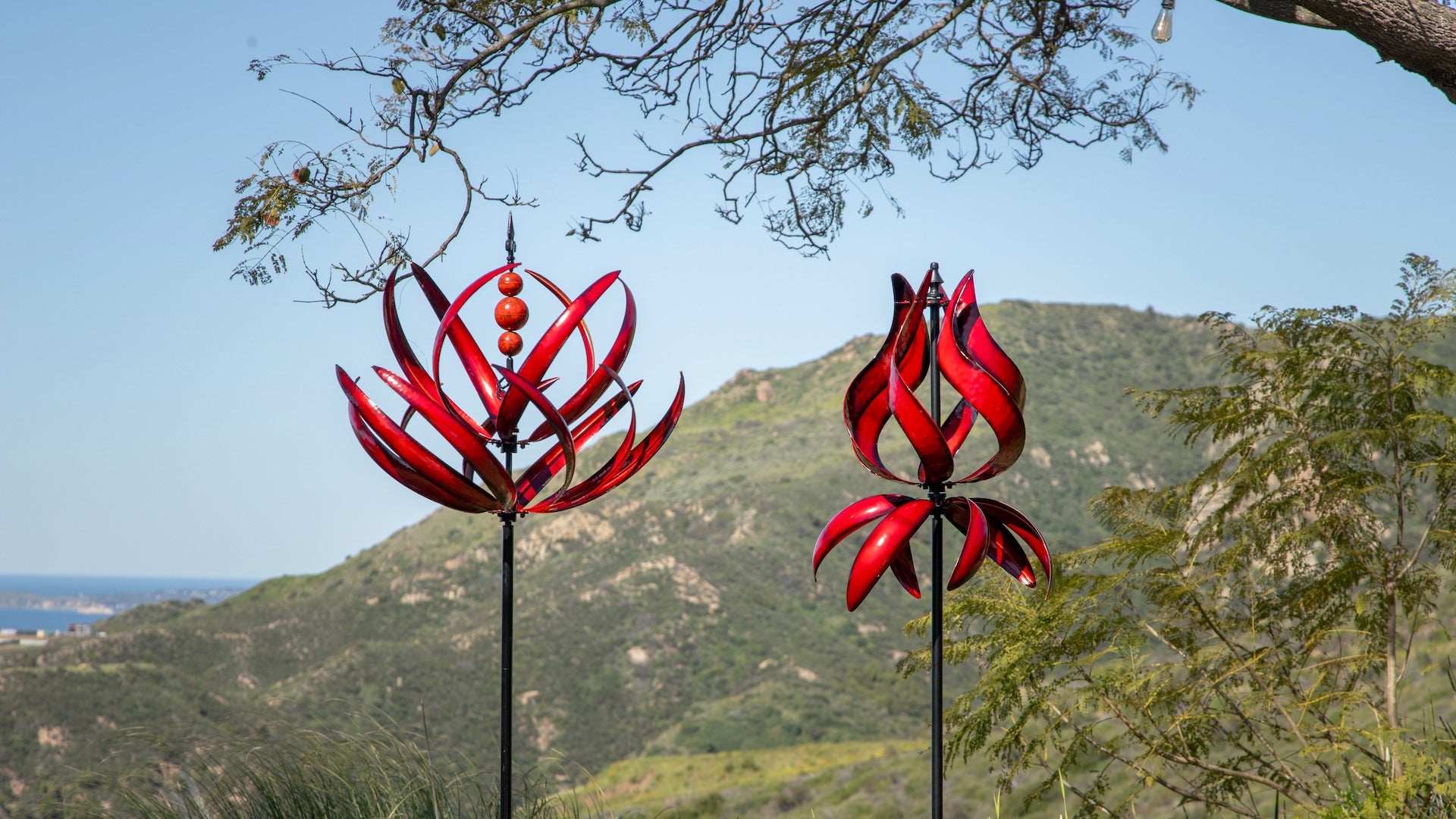 Vibrant Fusion Lawn & Yard Art Wind Spinner | Cyan Oasis