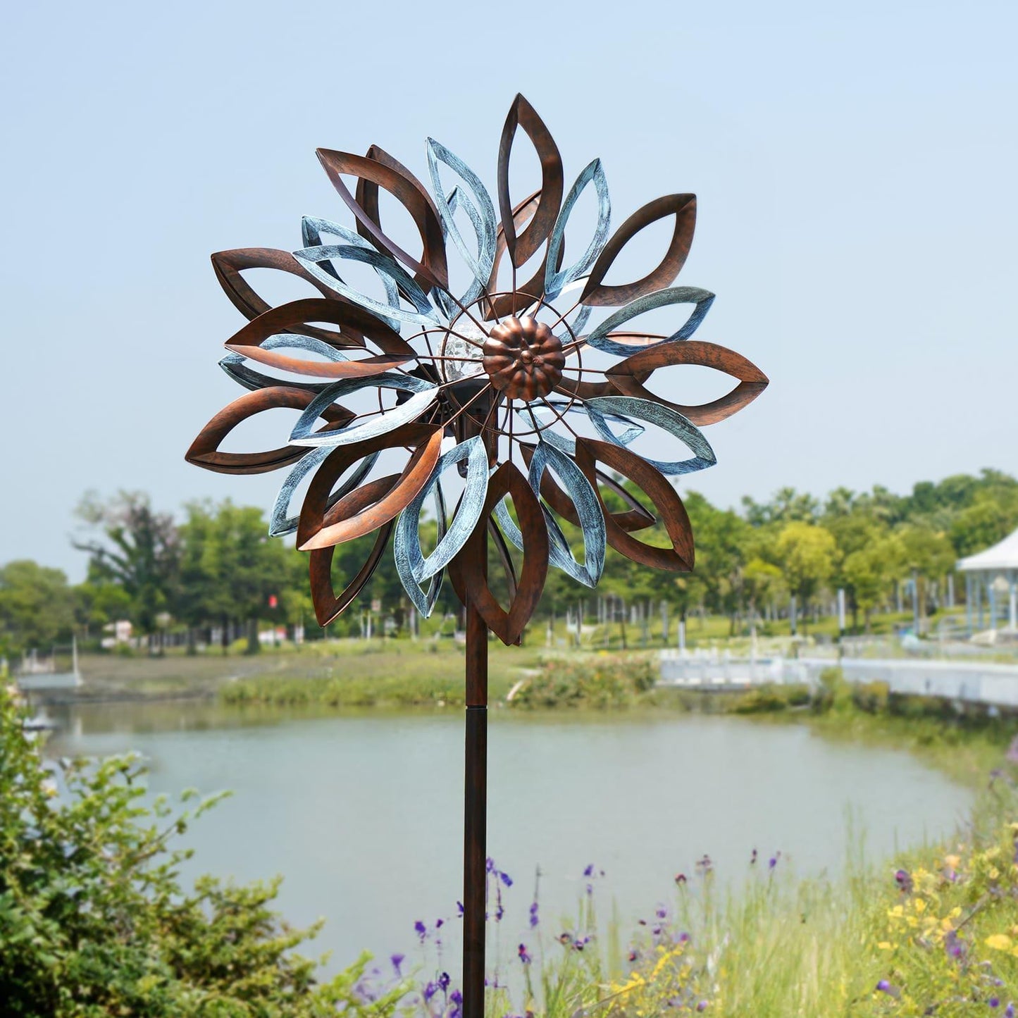 Retro Water Lily Wind Spinner